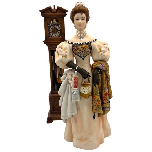 Avon 2000 Mrs Albee Award Porcelain Lady 10" Figurine Plastic Grandfather Clock - Picture 7 of 16